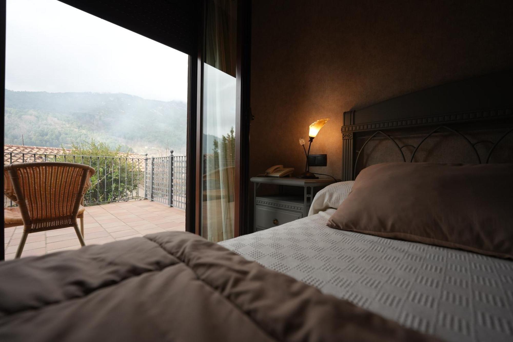 Hotel Rural Y Restaurante, Rinconcito De Gredos Cuevas Del Valle Zewnętrze zdjęcie