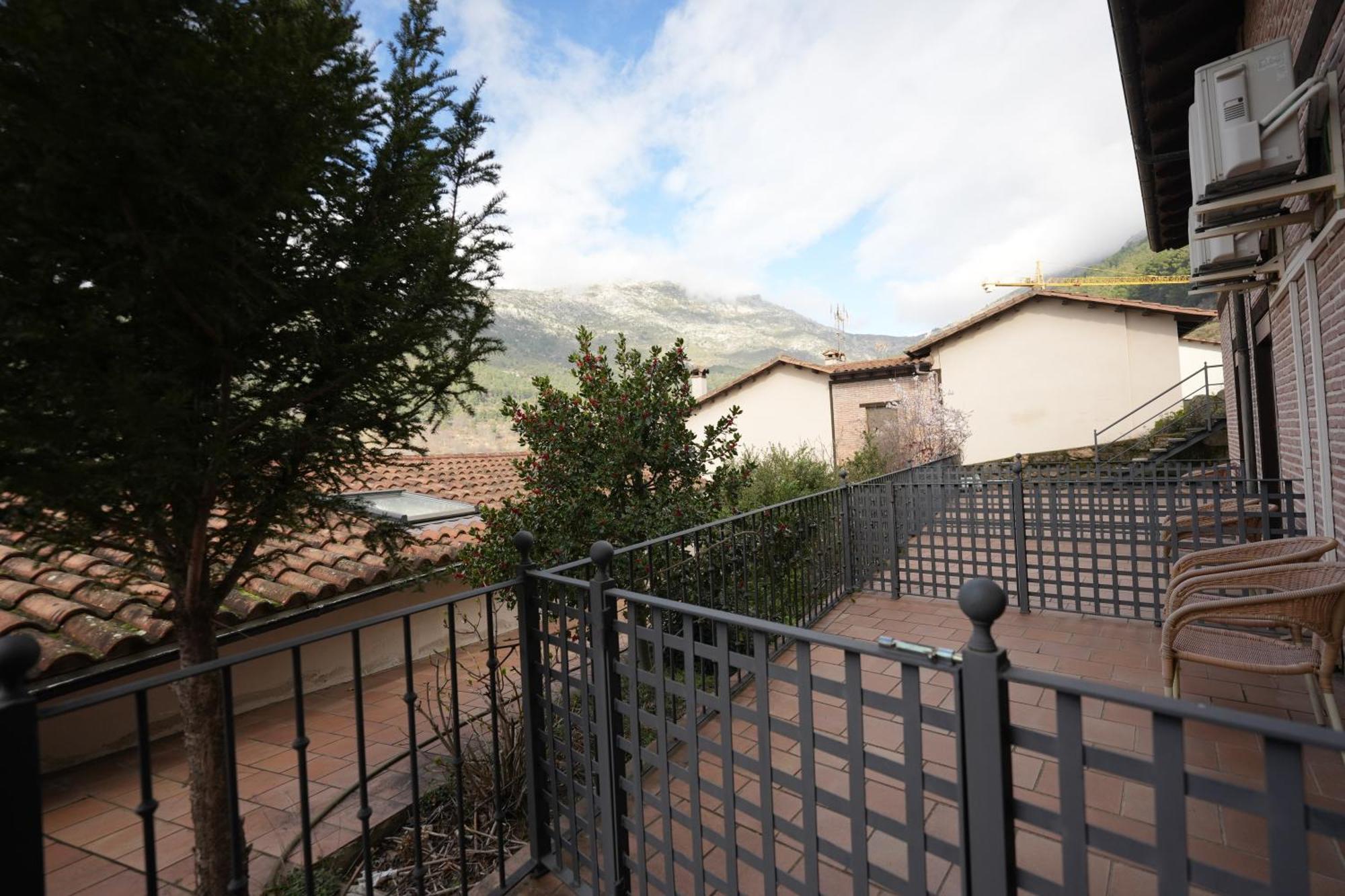 Hotel Rural Y Restaurante, Rinconcito De Gredos Cuevas Del Valle Zewnętrze zdjęcie