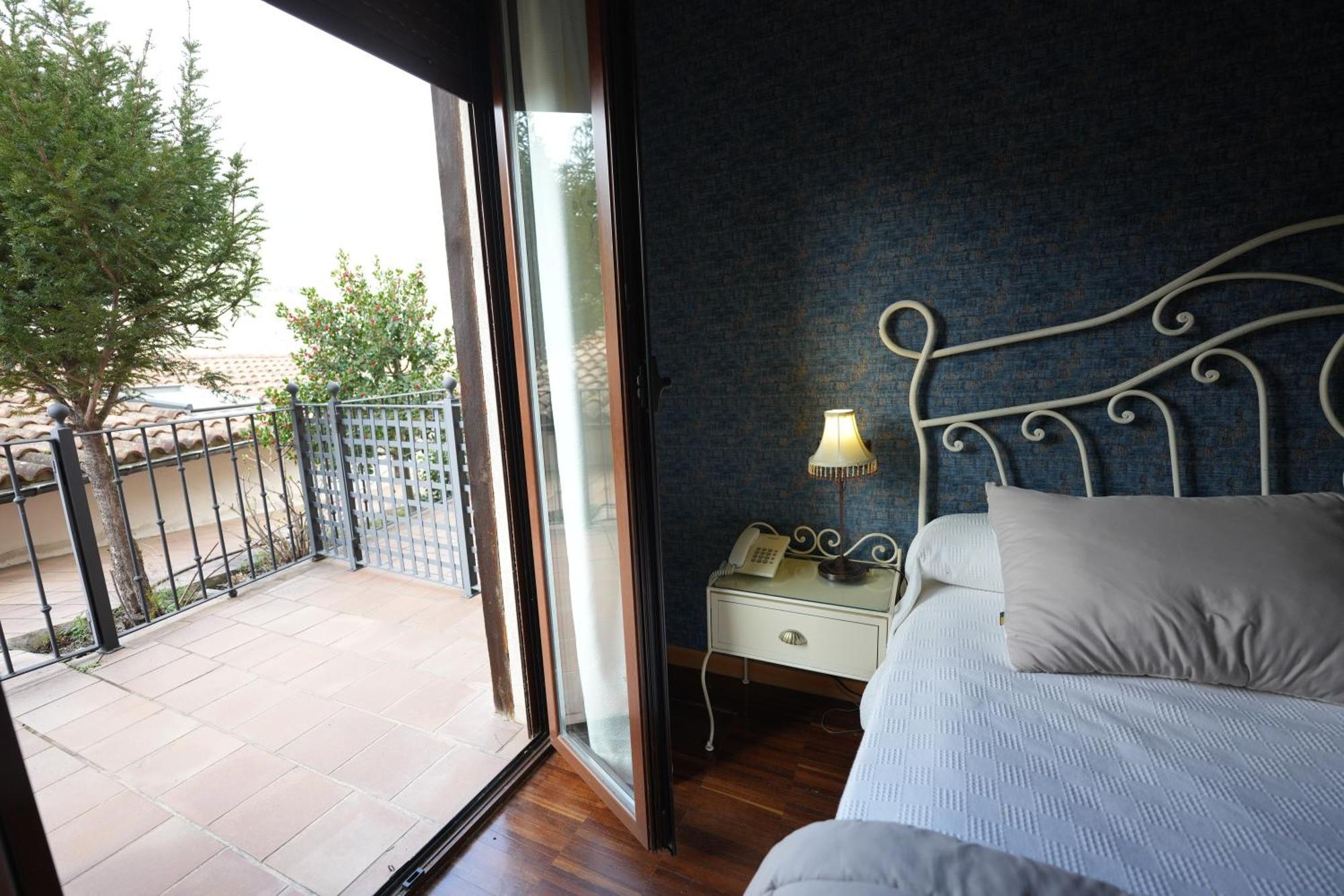Hotel Rural Y Restaurante, Rinconcito De Gredos Cuevas Del Valle Zewnętrze zdjęcie