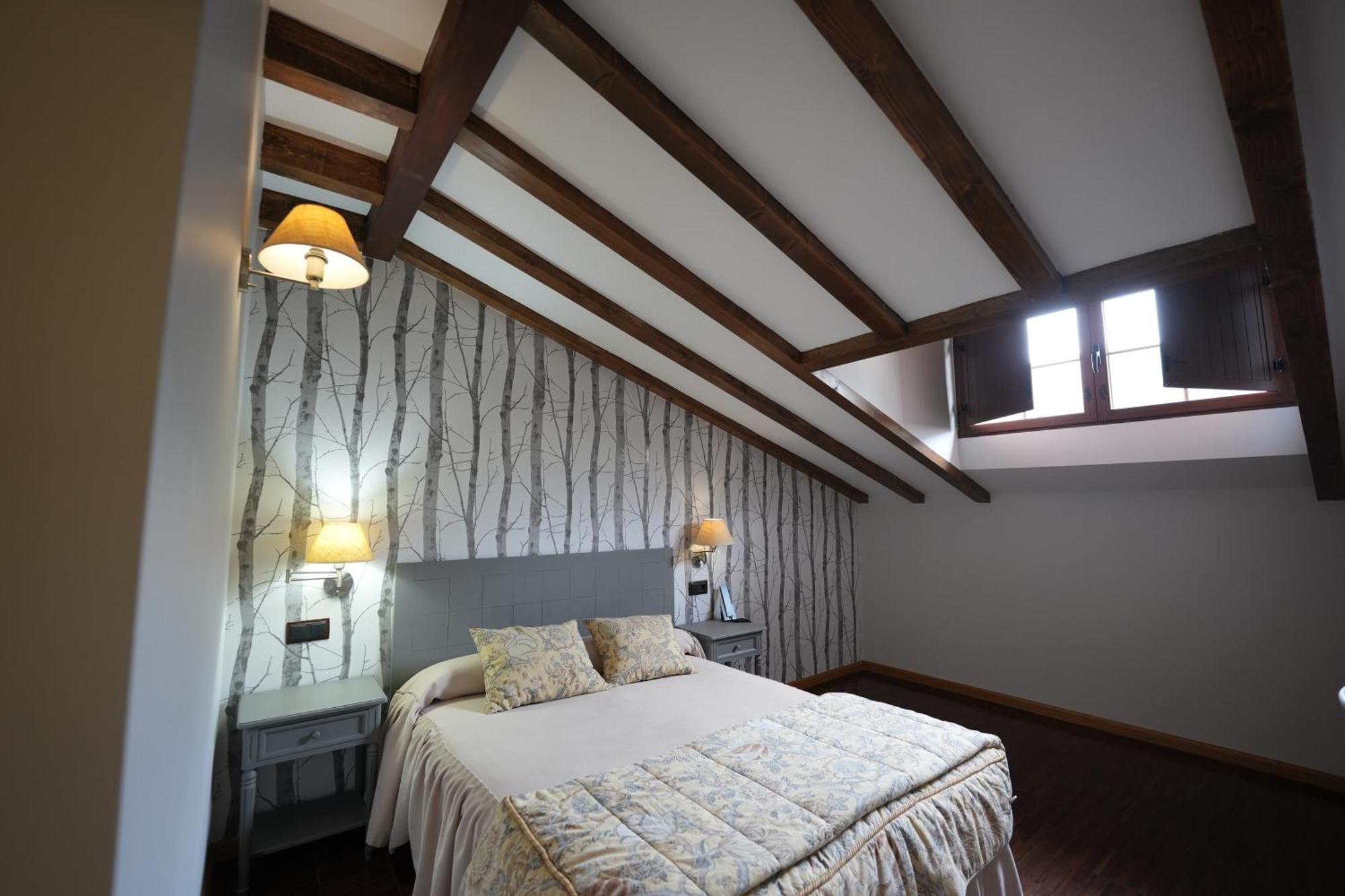 Hotel Rural Y Restaurante, Rinconcito De Gredos Cuevas Del Valle Zewnętrze zdjęcie