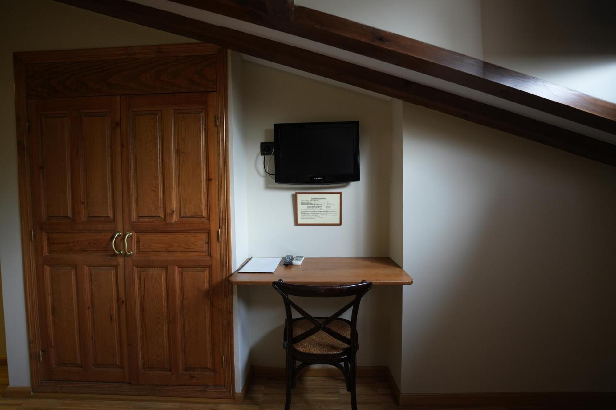 Hotel Rural Y Restaurante, Rinconcito De Gredos Cuevas Del Valle Zewnętrze zdjęcie