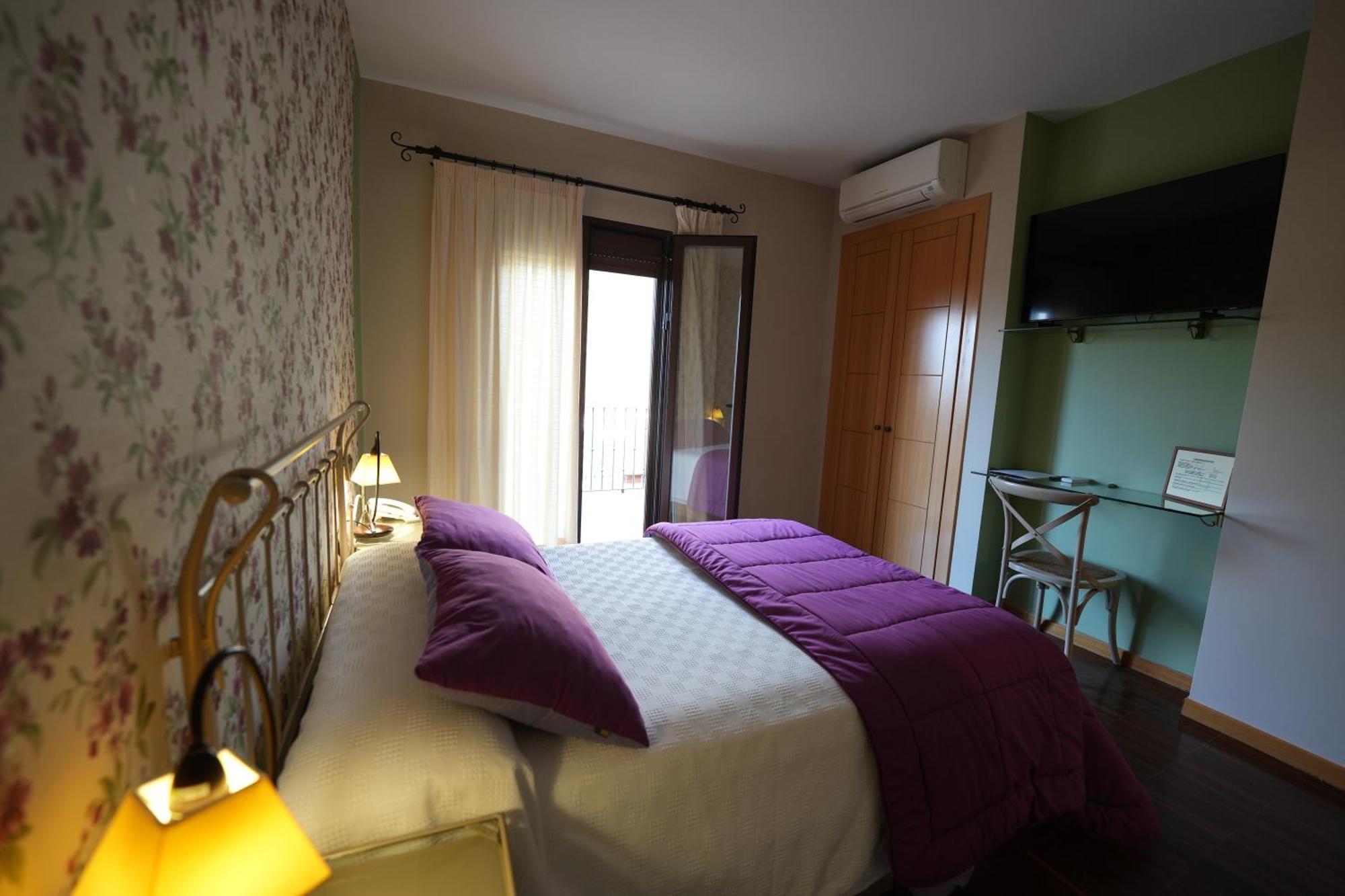 Hotel Rural Y Restaurante, Rinconcito De Gredos Cuevas Del Valle Zewnętrze zdjęcie