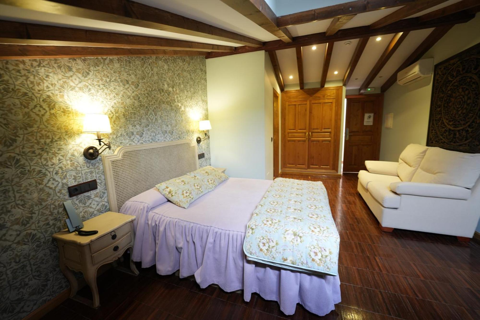 Hotel Rural Y Restaurante, Rinconcito De Gredos Cuevas Del Valle Zewnętrze zdjęcie