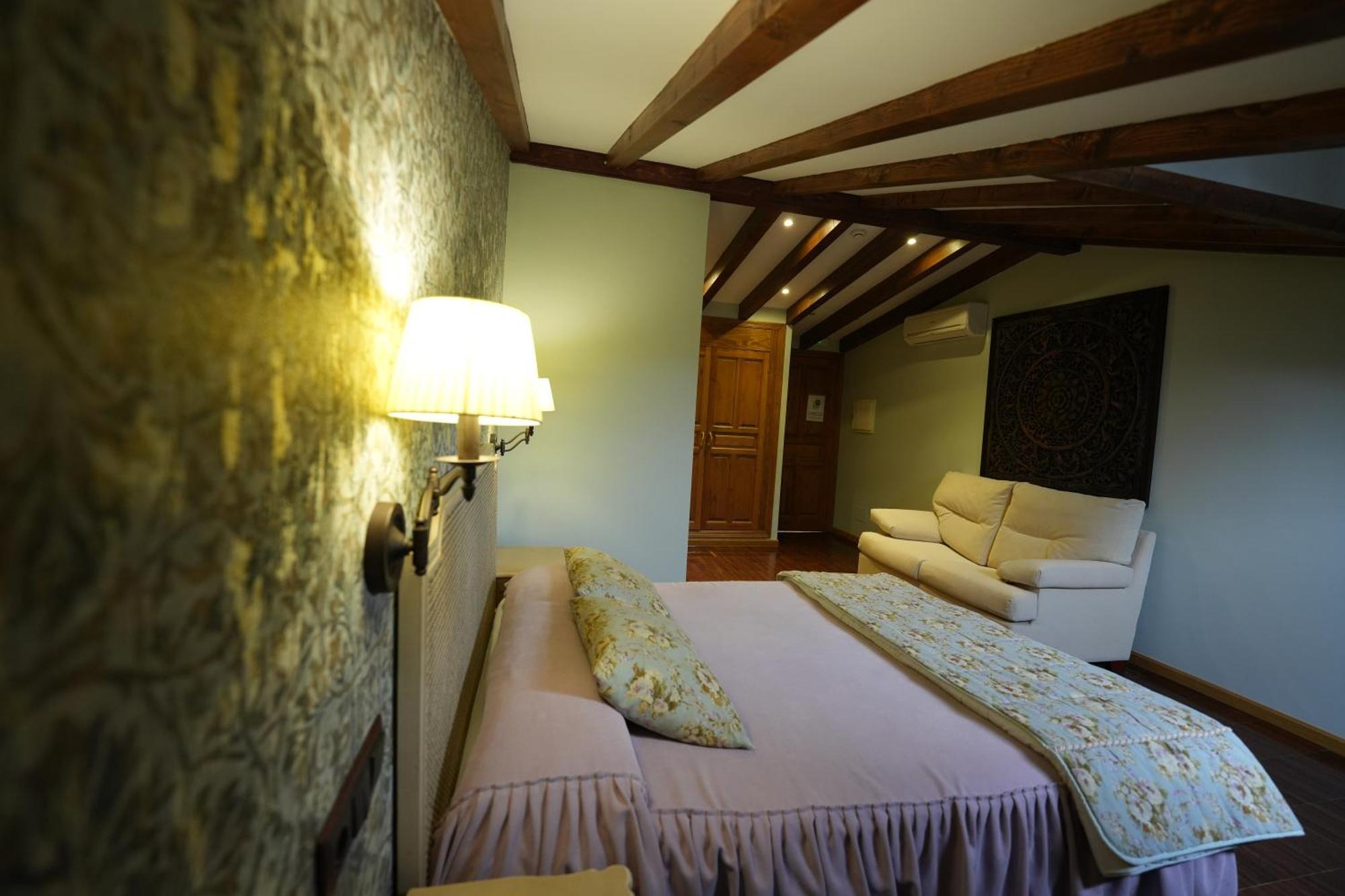 Hotel Rural Y Restaurante, Rinconcito De Gredos Cuevas Del Valle Zewnętrze zdjęcie